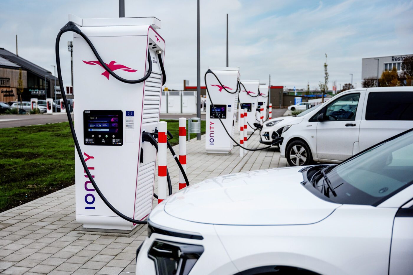 Ionity opens new HPC charging park in Germany - electrive.com