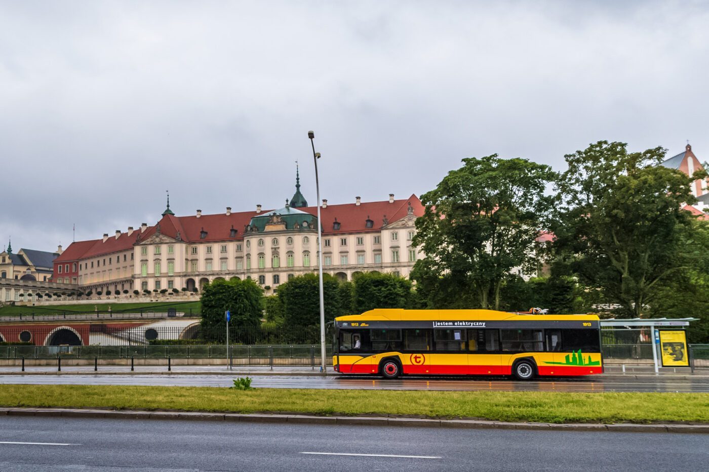 Solaris delivers further electric buses to Warsaw | electrive.com DEV