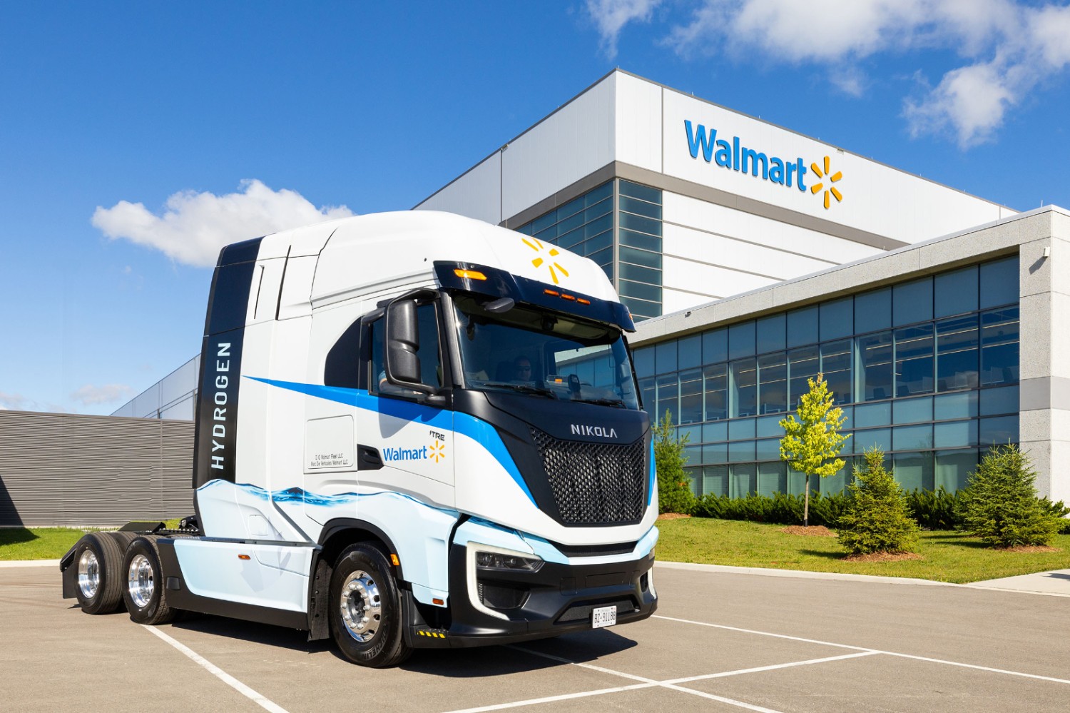 Walmart Canada Introduces First Hydrogen Fuel Cell Electric Truck in Collaboration with Nikola