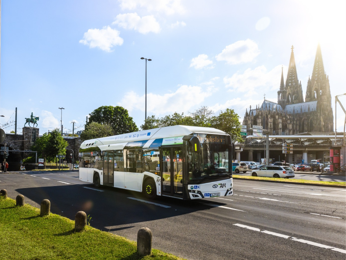 Hydrogen-Powered Solaris Buses Leading the Green Transport Revolution in Central Bohemia